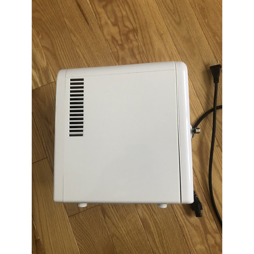 Mini Fridge Model Ly204e Danielle Electronics 10"… - image 5